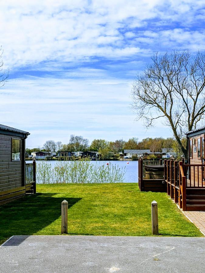 Tattershall Lakes - Merlin Point Hotel Exterior foto